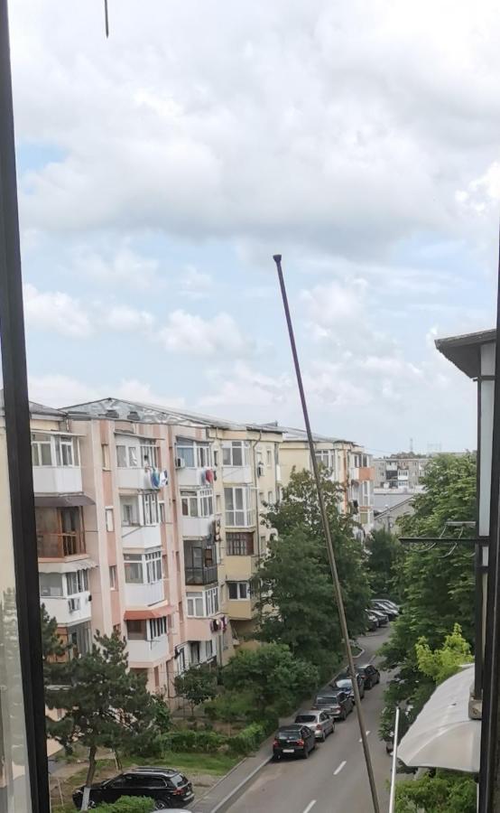 Bloom Box Apartments Craiova Exterior foto