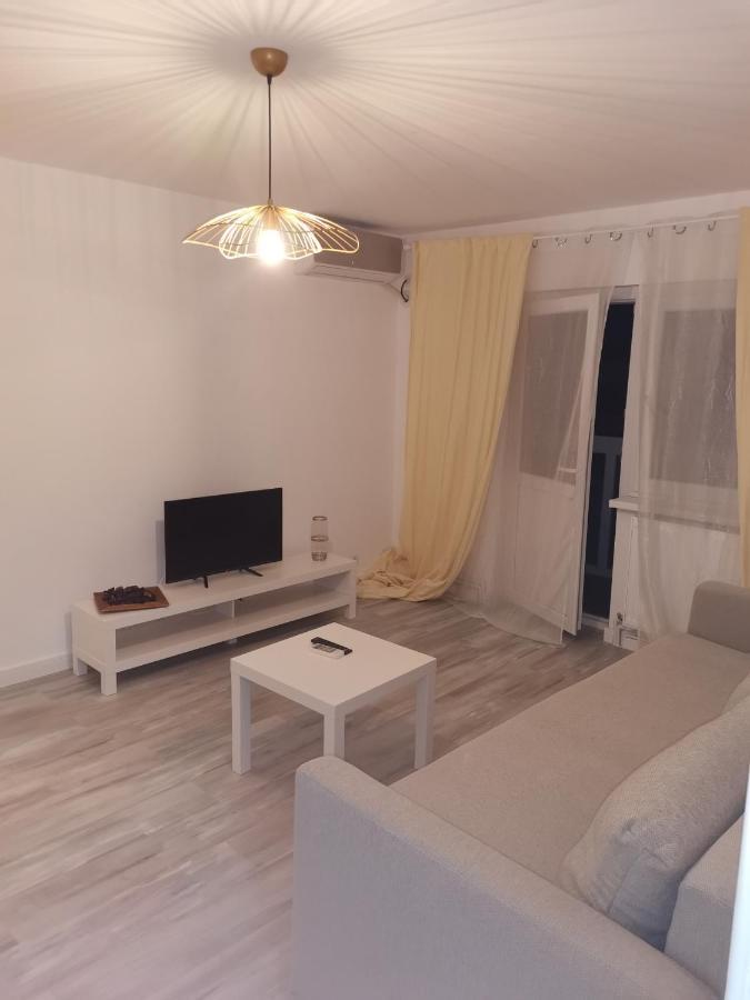 Bloom Box Apartments Craiova Exterior foto