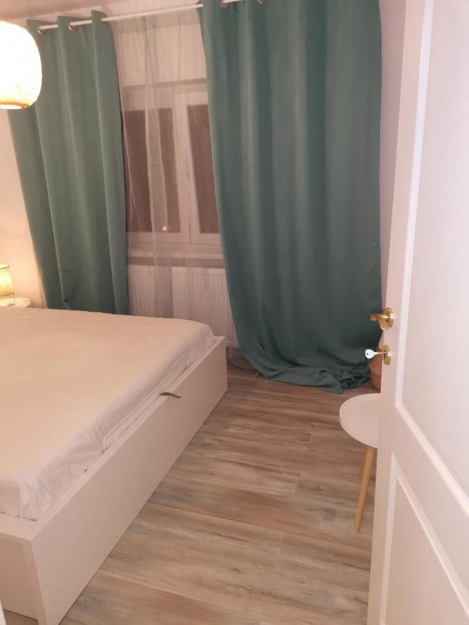 Bloom Box Apartments Craiova Exterior foto