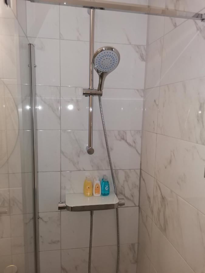 Bloom Box Apartments Craiova Exterior foto